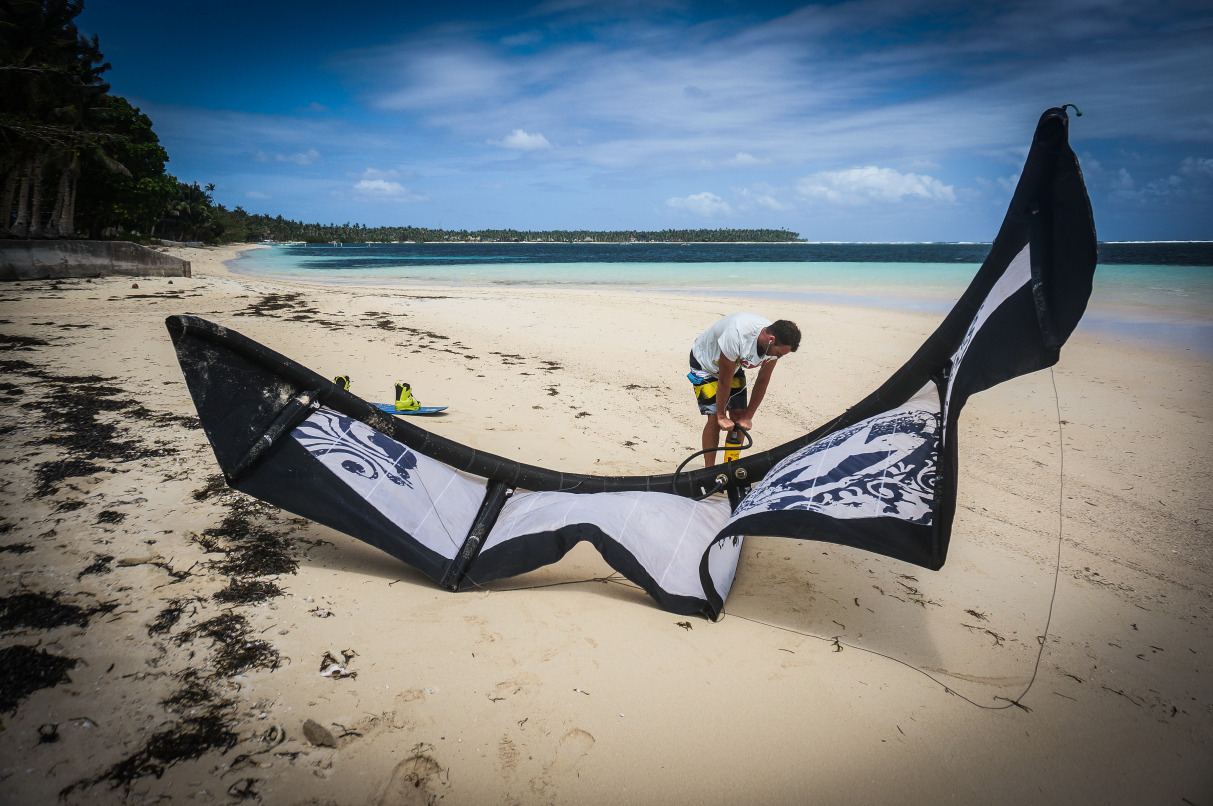 Kite-surfing in Mui Ne, Vietnam