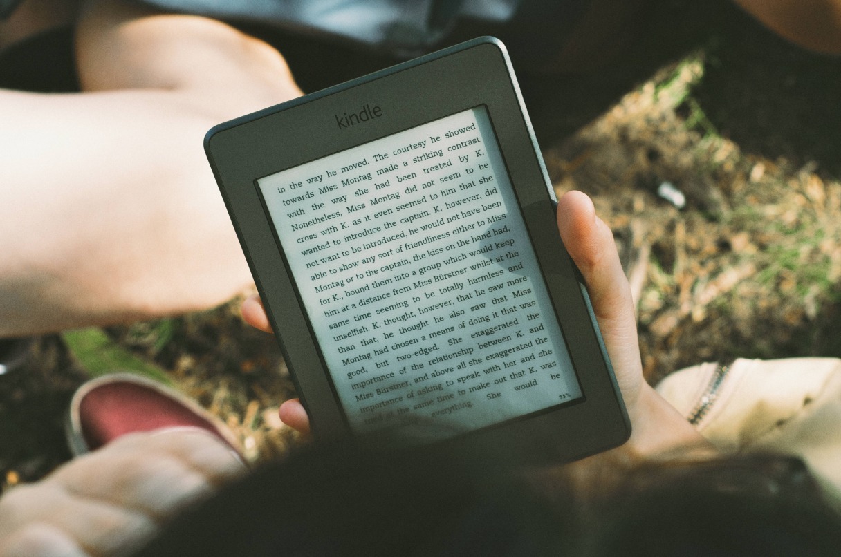 Reading an e-Reader