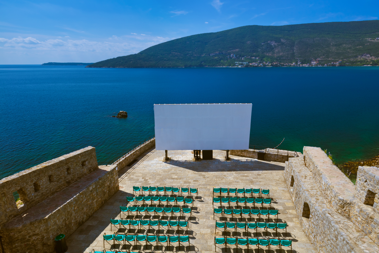 out door cinema