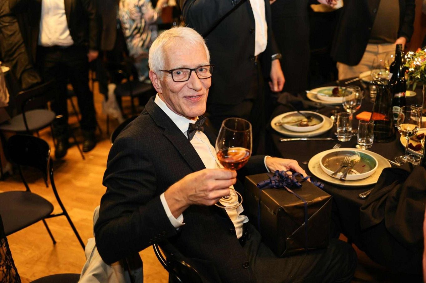 Corporate Retirement Gifts: A Better Way to Honor a Retiring Employee