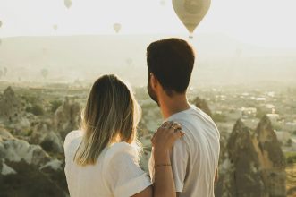 50+ Gift Ideas for Couples: The Ultimate Guide to Meaningful Presents