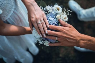 What Are the Best Wedding Gifts? 75 Best of the Best Ideas
