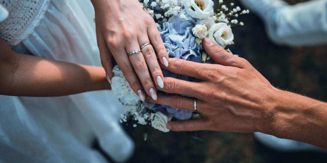 Unique Wedding Gift Ideas for Every Type of Couple