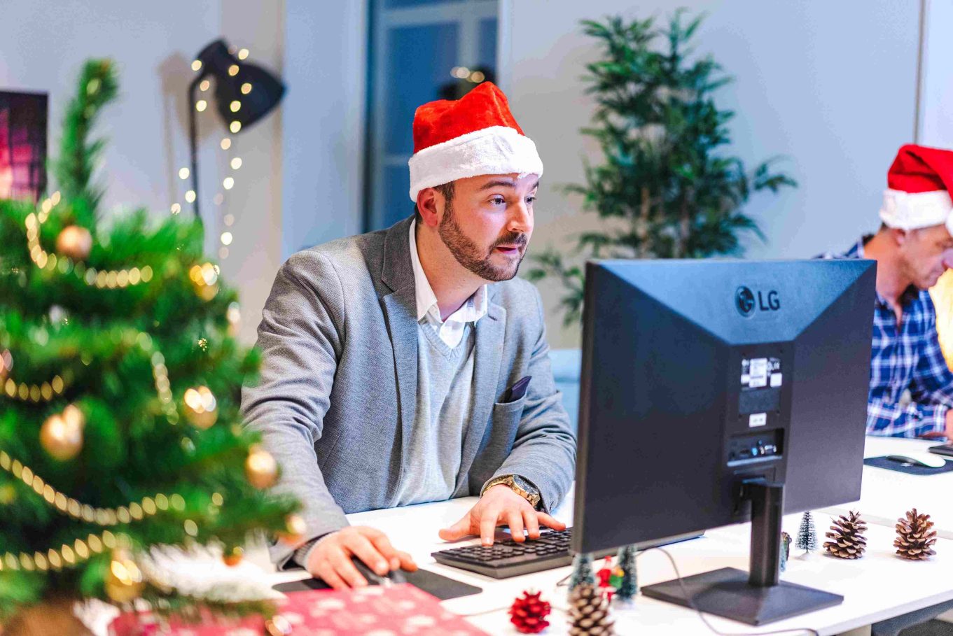 25 Christmas Gift Ideas for Your Boss