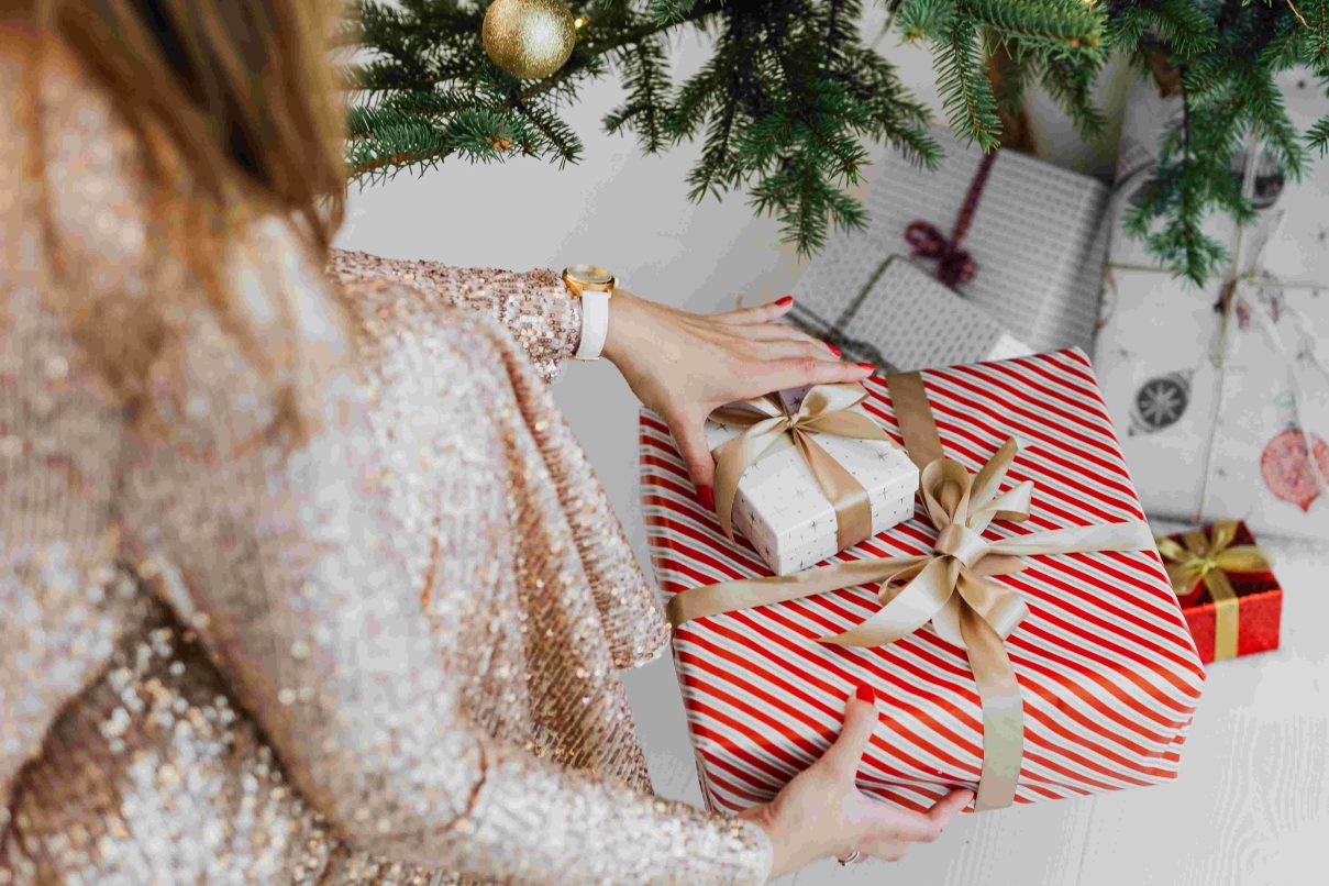 What Is the 5 Gift Rule for Christmas?