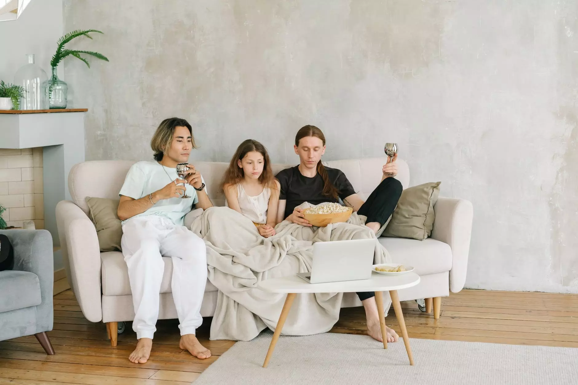 Get Inside Your Favourite Movie Sets With Tinggly